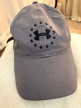 Under Armour Gray Baseball Cap with Black Embroidered Star Ring Logo